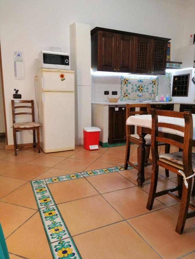 La Casa Di Tania A Napoli Appartamento Esterno foto