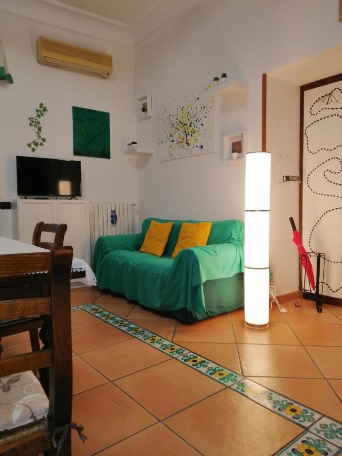 La Casa Di Tania A Napoli Appartamento Esterno foto