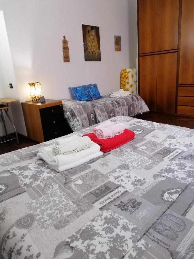 La Casa Di Tania A Napoli Appartamento Esterno foto