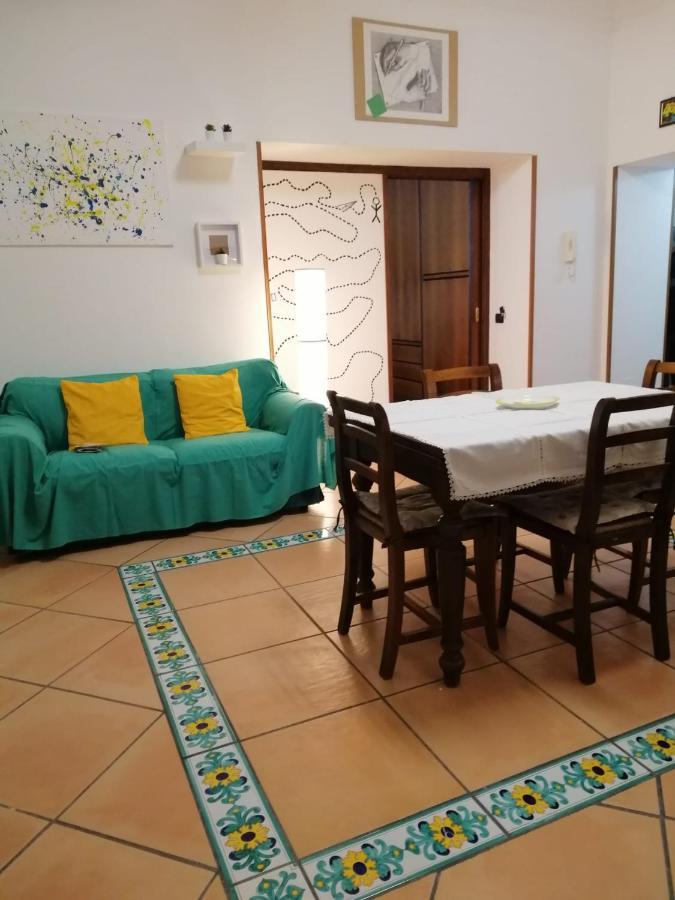 La Casa Di Tania A Napoli Appartamento Esterno foto